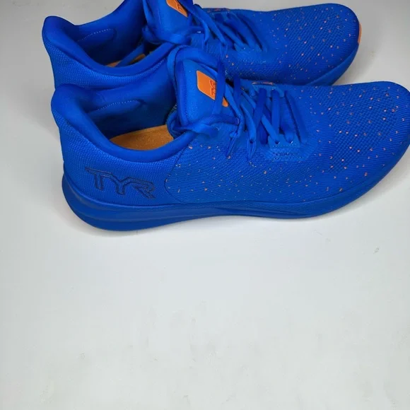 TYR Royal Blue Athletic Shoes with Sleek Design - Picture 3 of 4